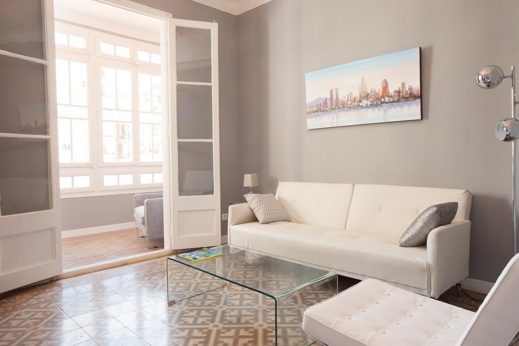 Enjoy Apartments Sofia Барселона Экстерьер фото