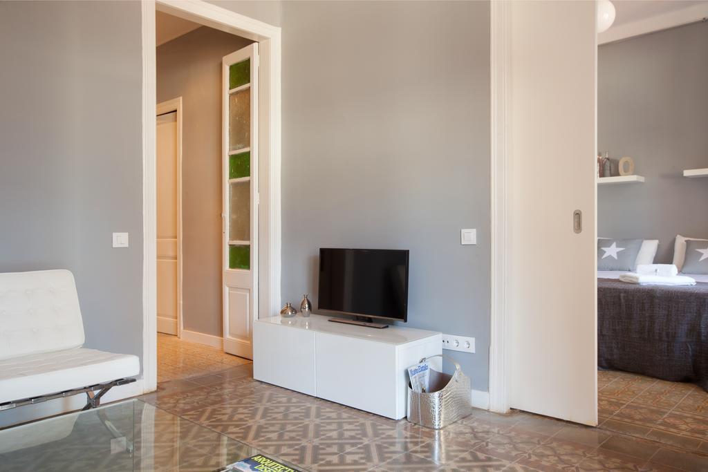 Enjoy Apartments Sofia Барселона Экстерьер фото